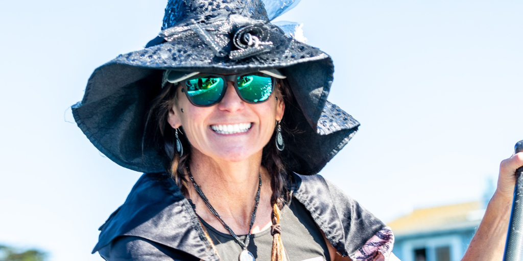 Smiling Witch from Morro Bay Witches Paddle 2023